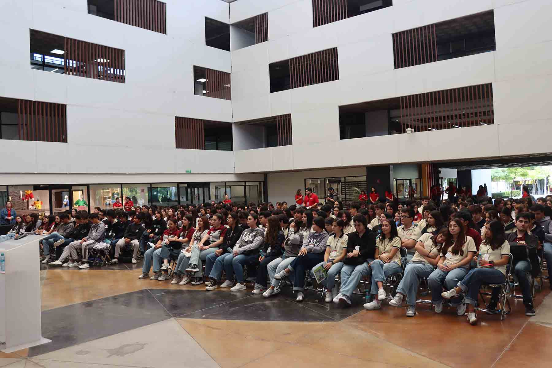 Alumnos de preparatoria viven la experiencia universitaria en la UAG ...